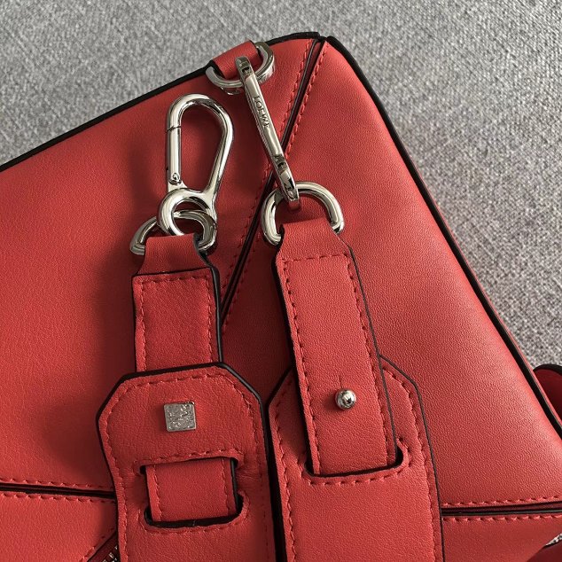 Loewe original calfskin medium puzzle bag A510P49 red