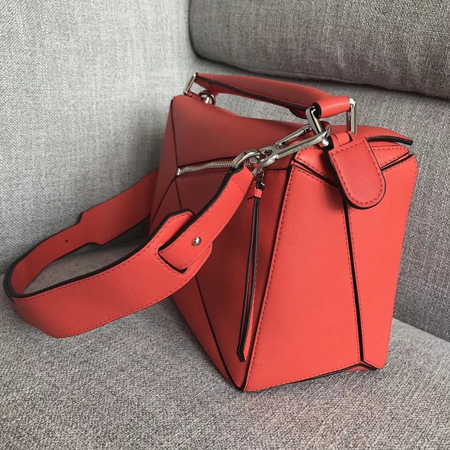 Loewe original calfskin medium puzzle bag A510P49 red