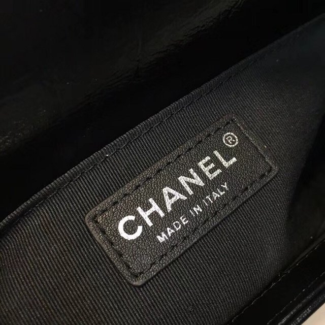 CC original patent leather medium le boy bag 67086 black