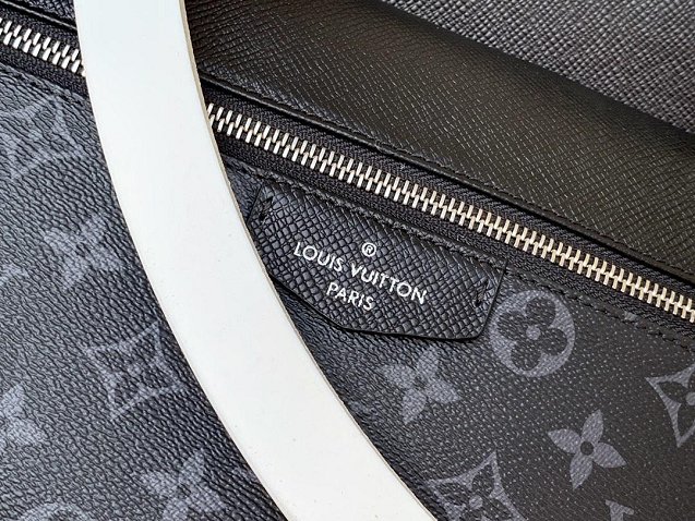 Louis vuitton original taiga leather discovery backpack M30230 black