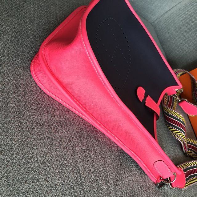 Hermes original epsom leather evelyne pm shoulder bag E29 black&pink
