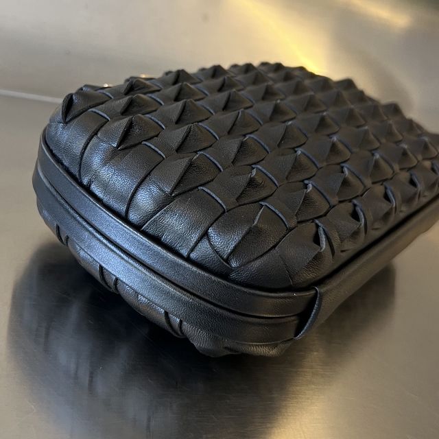 BV original calfskin knot pouch 717622 black