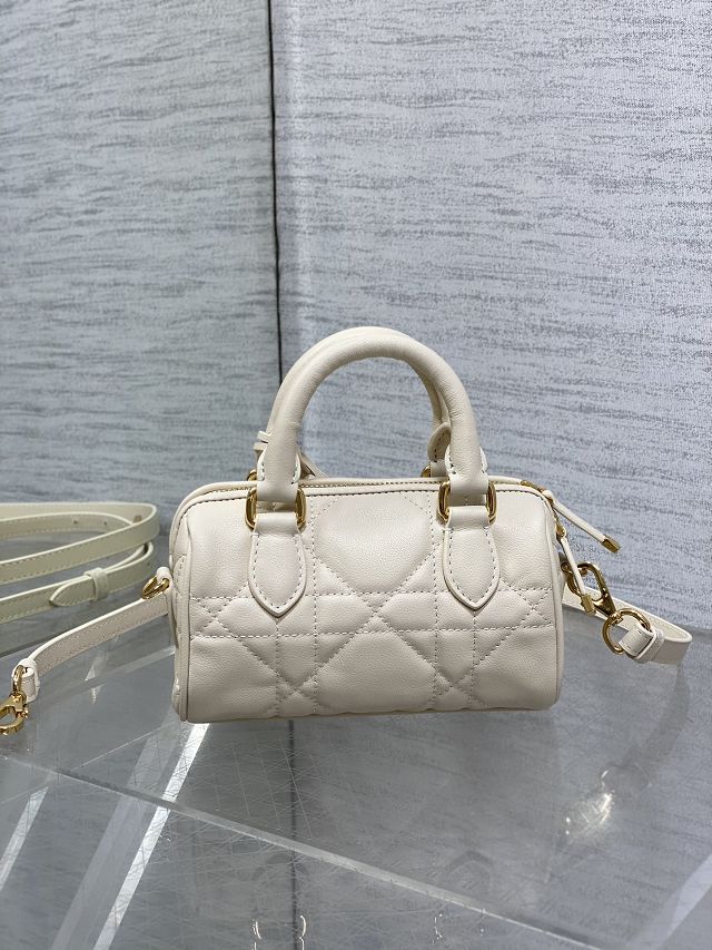 Dior original calfskin groove 17 nano bag S4000 white