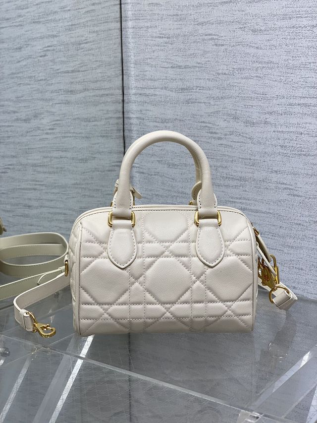 Dior original calfskin groove 20 bag M1364 white