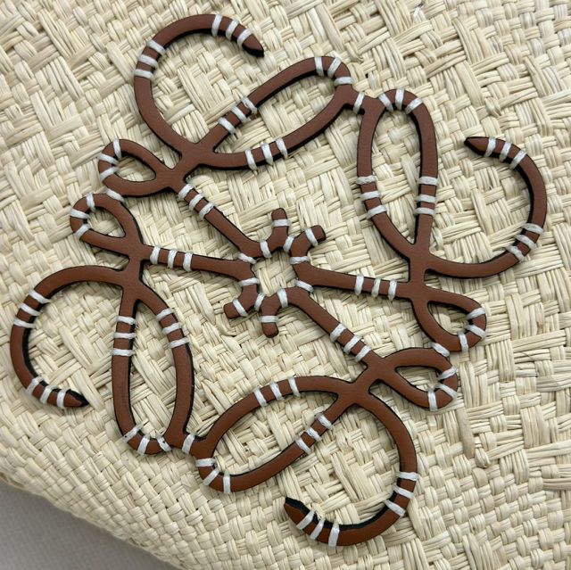 Loewe iraca palm&calfskin small anagram basket bag A223P65 tan