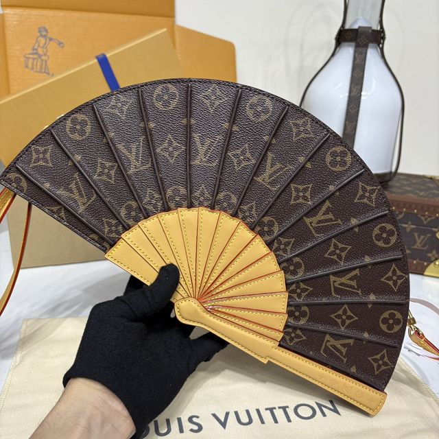 Louis vuitton original monogram canvas LV fan M14804