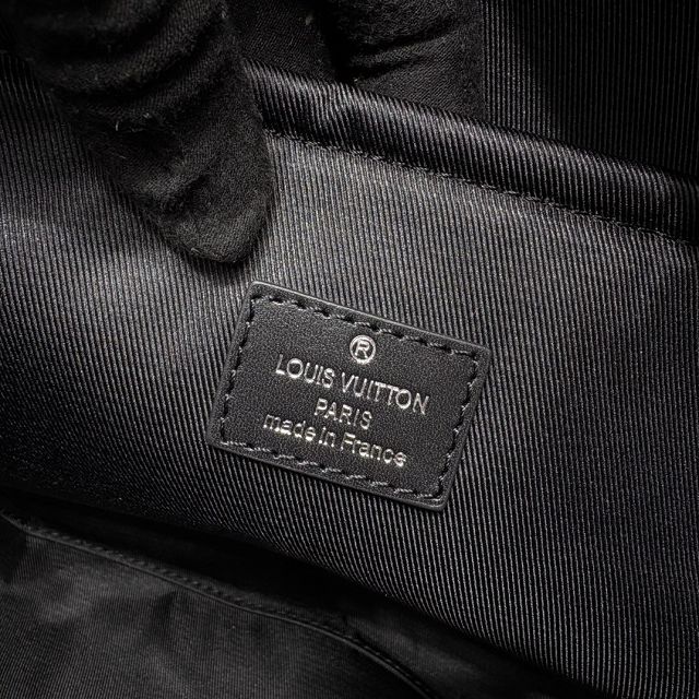 Louis vuitton original monogram eclipse weekender bag M11512