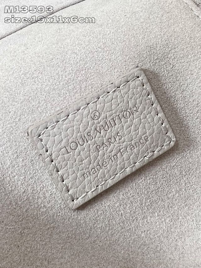 Louis vuitton original calfskin vanity chain pouch M13593 grey