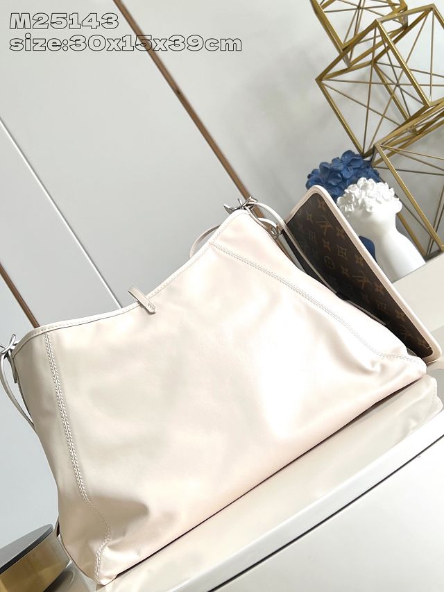Louis vuitton original lambskin carryAll cargo MM M25143 white