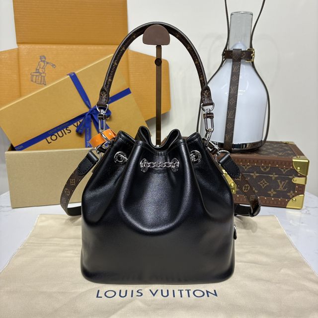 Louis vuitton original lambskin no way vibe handbag M14377 black
