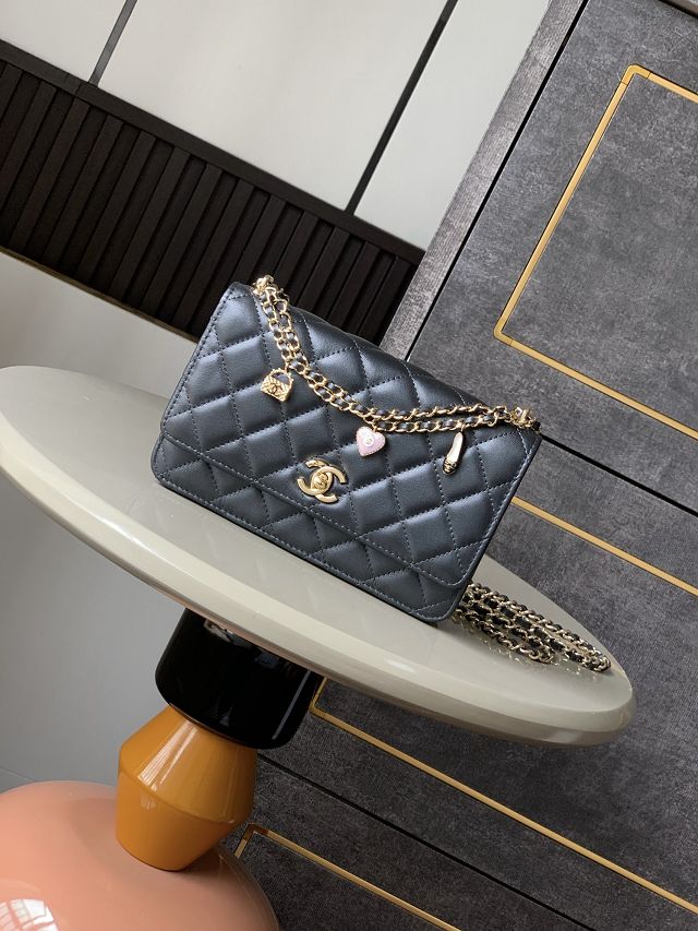 CC original lambskin wallet on chain  AP4537 black