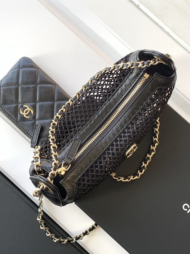 CC original mesh clutch with chain AP4572 black