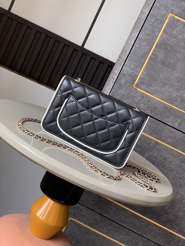 CC original lambskin wallet on chain AP4511 black