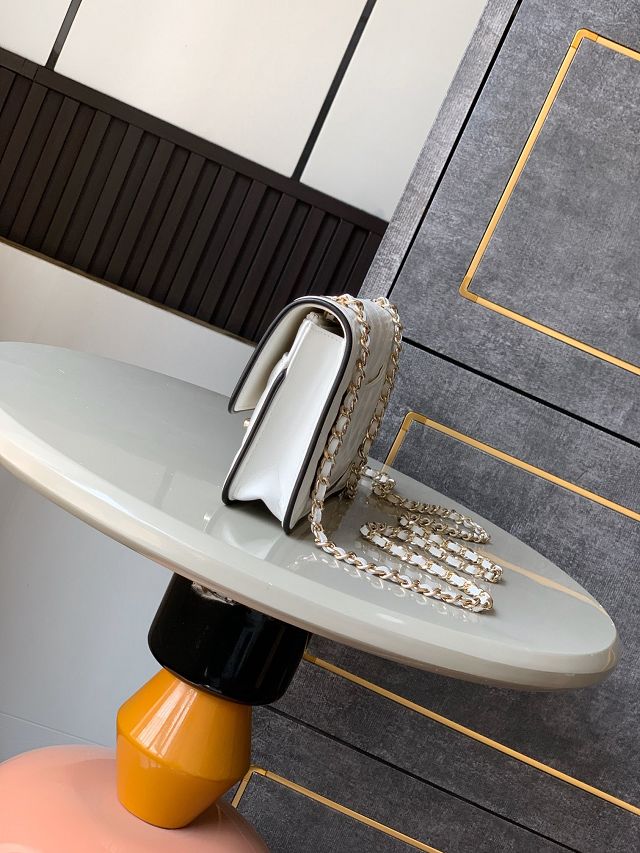 CC original lambskin wallet on chain AP4511 white