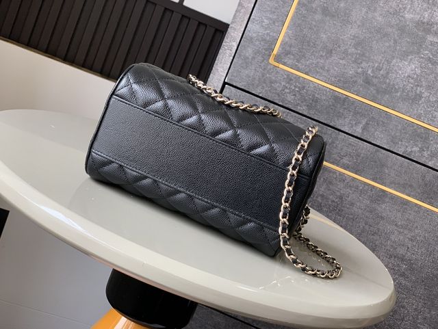 CC original grained calfskin clutch with chain AP4515-2 black