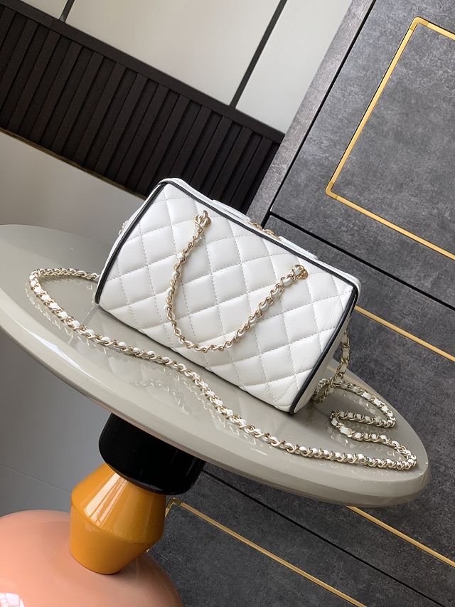 CC original lambskin clutch with chain AP4515 white&black