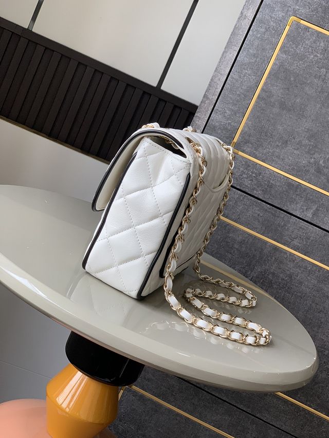 CC original lambskin flap bag AS5150 white