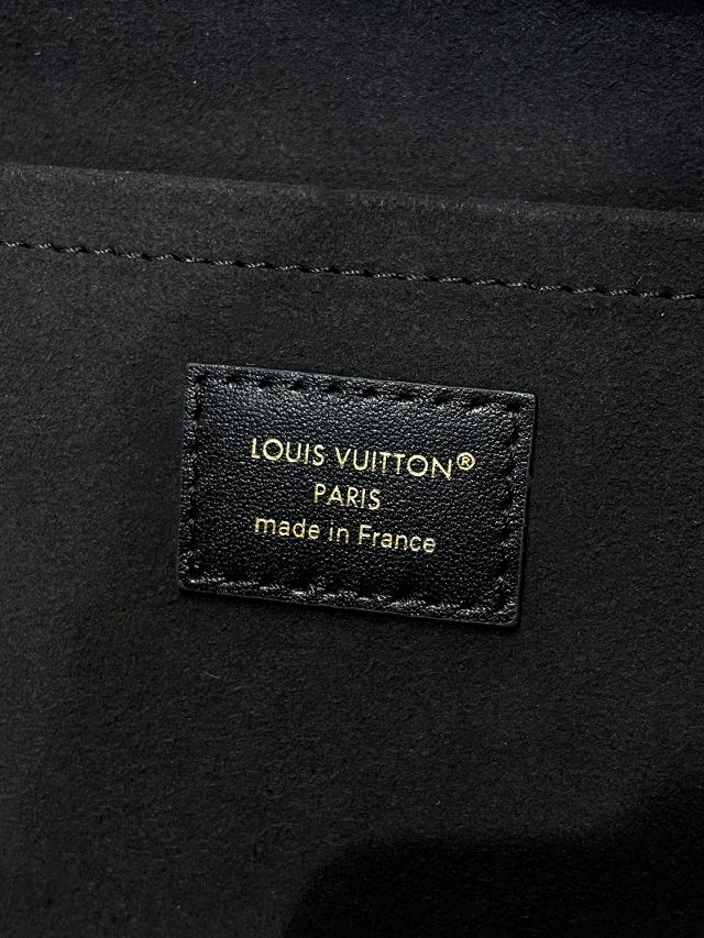 Louis vuitton monogram canvas the drop MM M12941 