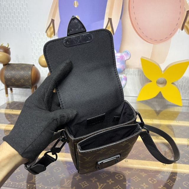 Louis vuitton original monogram canvas s-lock vertical wearable wallet M81522