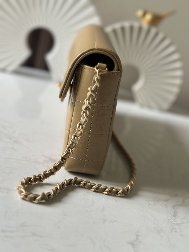 CC original lambskin clutch with chain AP3314 apricot