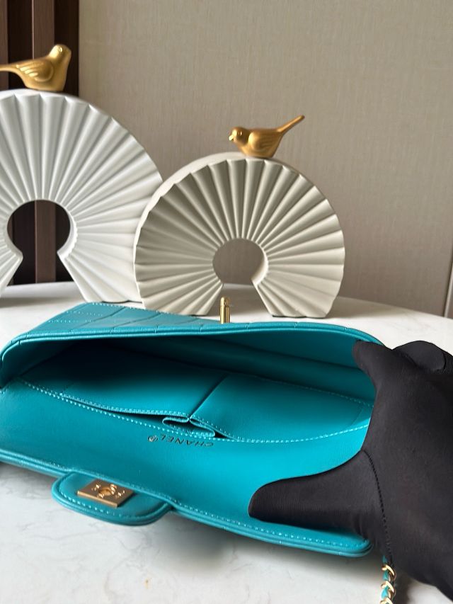 CC original lambskin clutch with chain AP3314 blue