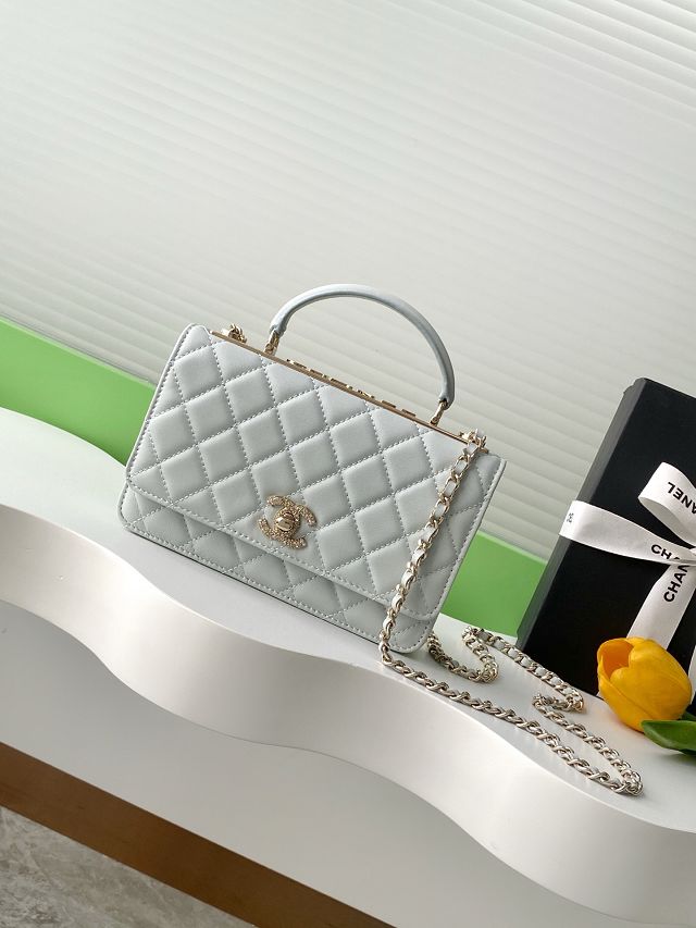 CC original lambskin wallet on chain AP4323 light grey