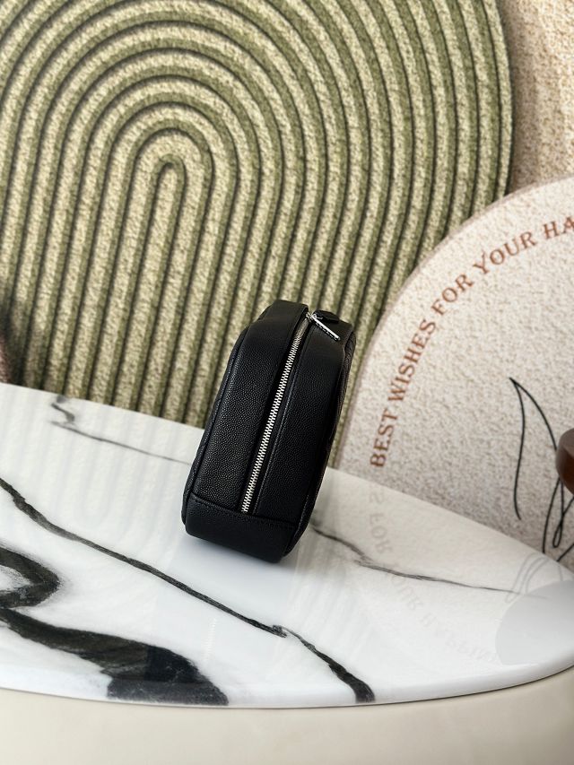 CC original grained calfskin medium pouch A31105 black