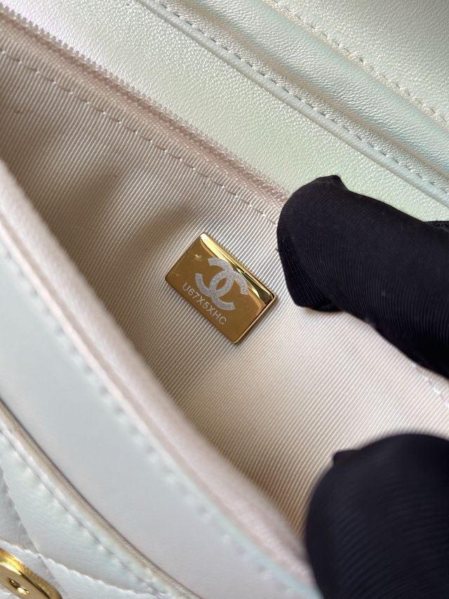 CC original iridescent lambskin wallet on chain AP0250 white