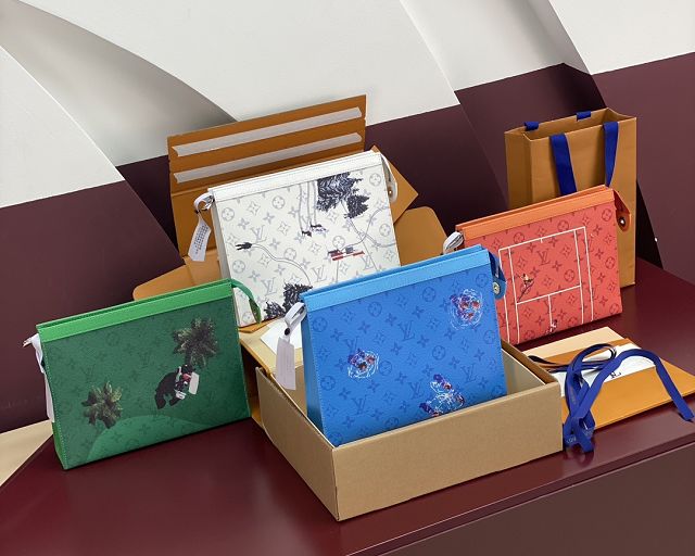 Louis vuitton original canvas voyage pochette M61692