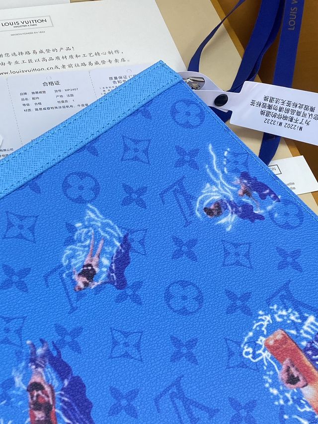 Louis vuitton original canvas voyage pochette M61692