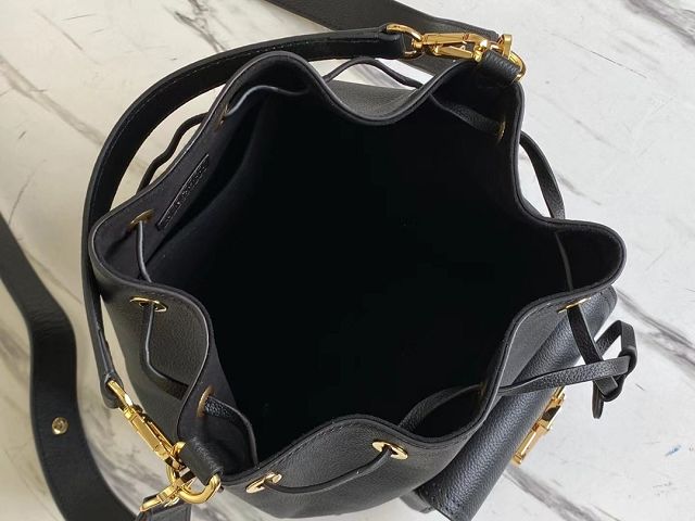 Louis vuitton original calfskin lockme bucket bag M57687 black