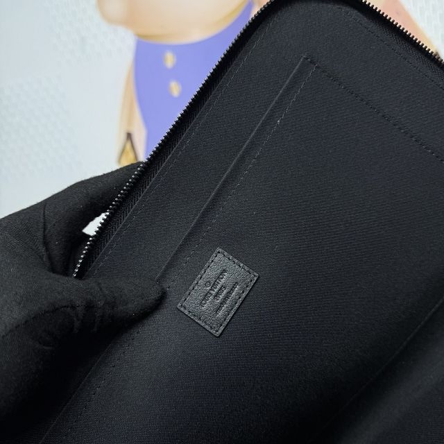 Louis vuitton original monogram eclipse pochette jour M82074