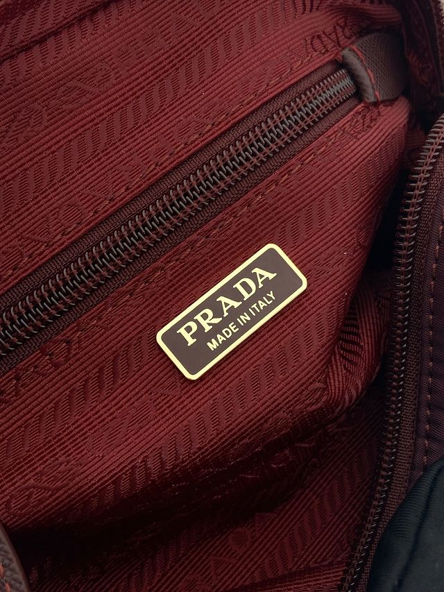 Prada original nylon pouch 1NS021