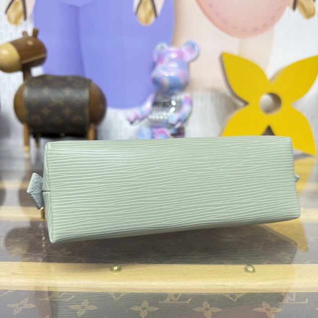 Louis vuitton original epi leather pochette cosmetique M15200 light green