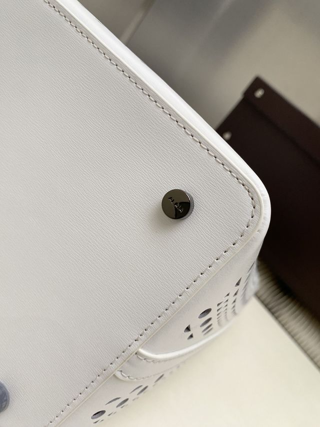 Alaia original vienne wave calfskin mina 32 bag AL0007 white