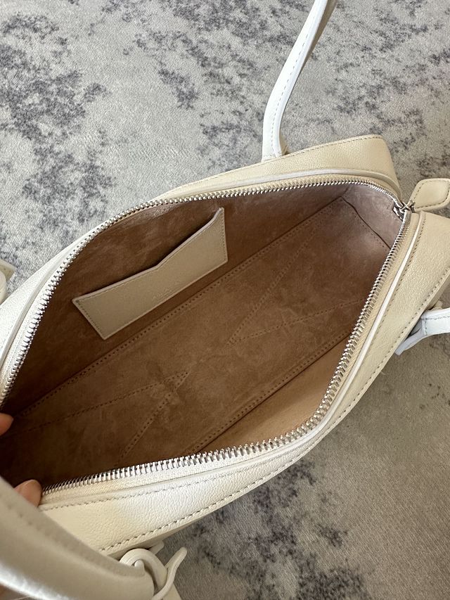 Alaia original lambskin le teckel medium bag AL0024 ivory