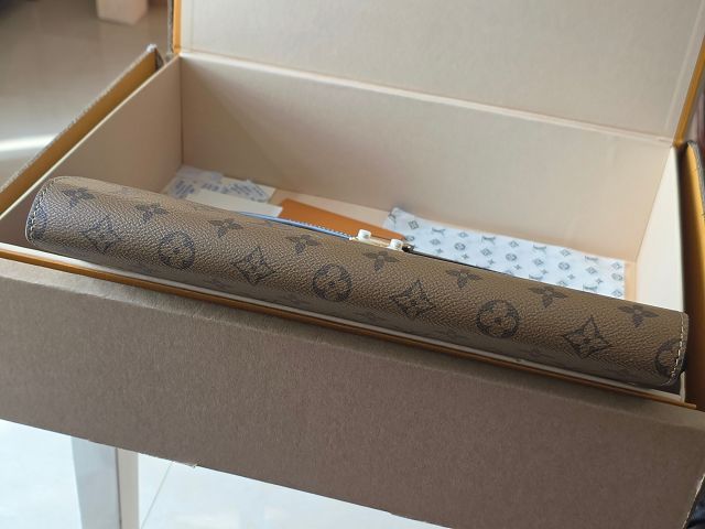 Louis vuitton monogram reverse mark folder GI1138