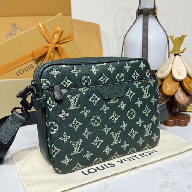 Louis vuitton original calfskin trio messenger bag M27124 green
