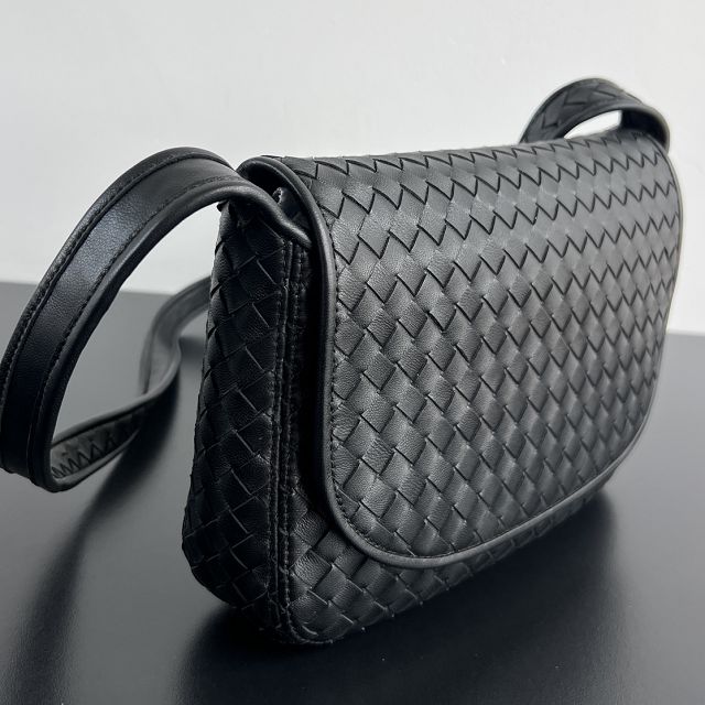 BV original lambskin veneto flap messenger bag 843836  