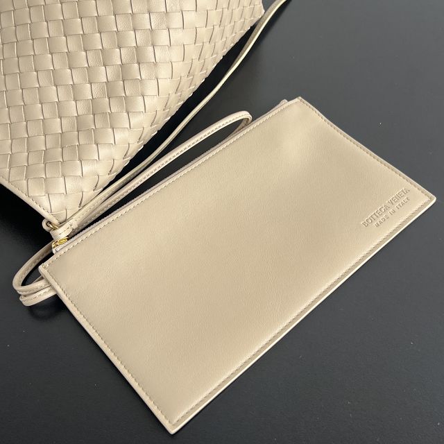 BV original calfskin large pinacoteca tote bag 817166 ecru