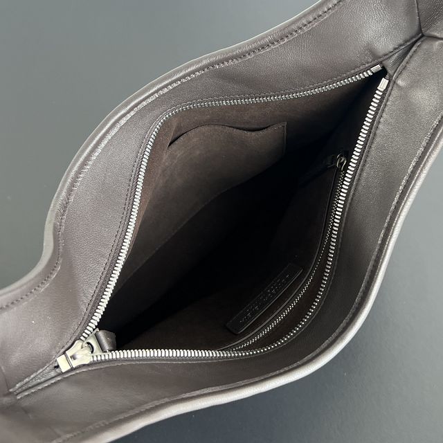 BV original lambskin large veneto cross-body bag 826877 fondant