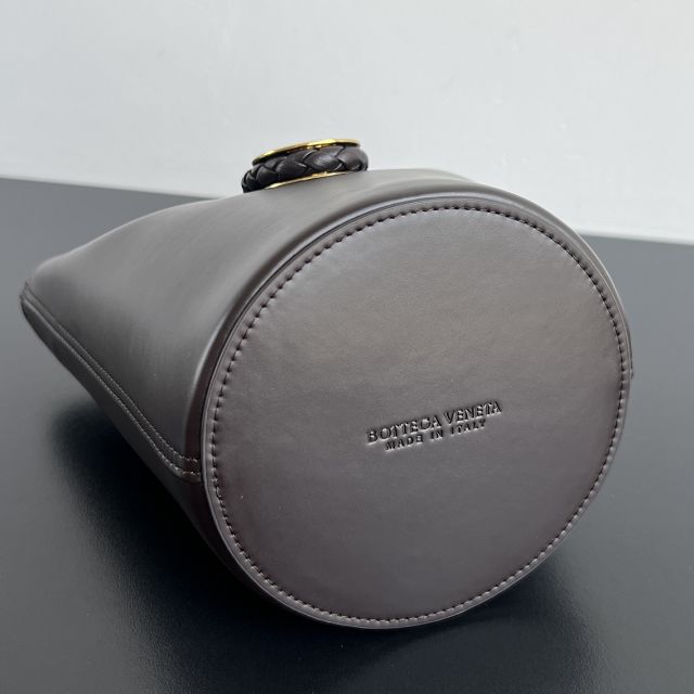 BV original calfskin small liberta bucket bag 815244 fondant