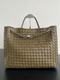 BV original lambskin large andiamo 743575 mud