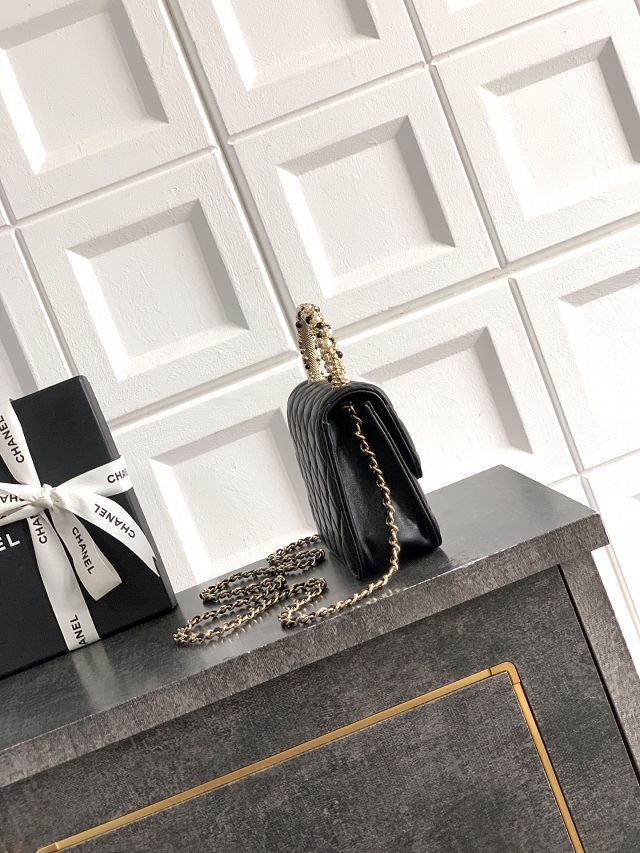 CC original lambskin clutch with chain AP4976