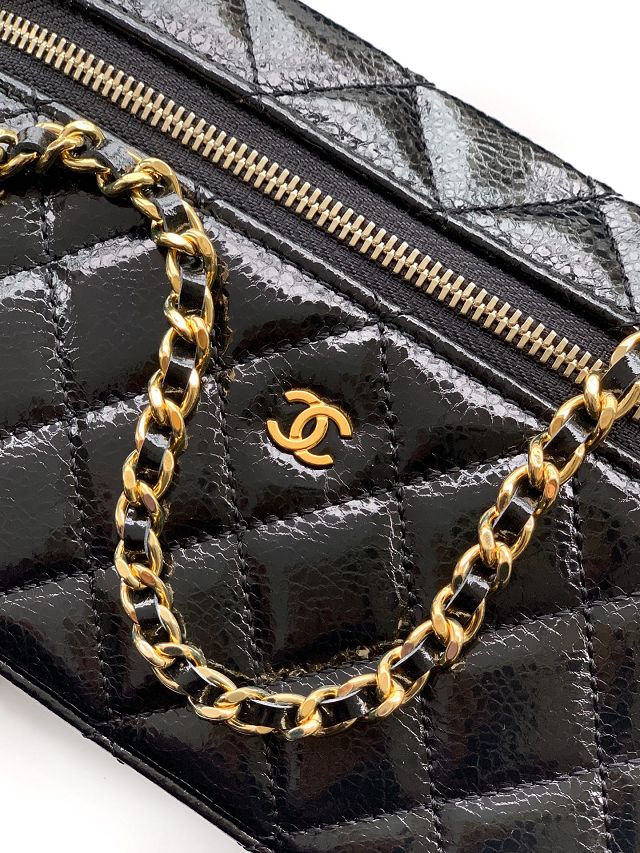 CC original patent calfskin vanity with chain AP4385 black