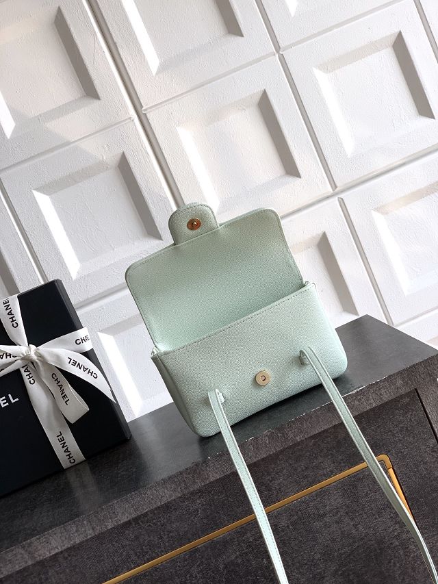 CC original grained calfskin clutch AP5068 green