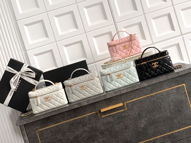 CC original shiny calfskin vanity case AP4531