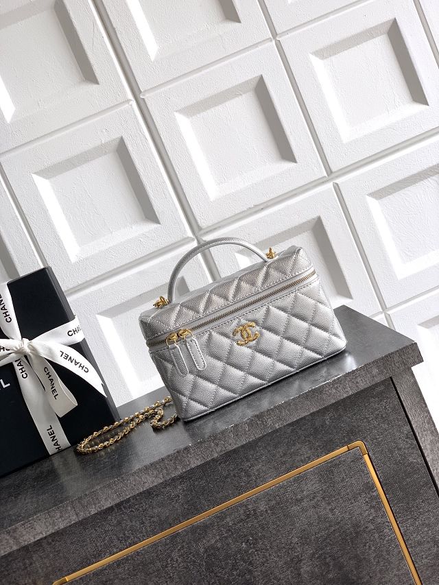 CC original grained calfskin vanity with chain AP5090