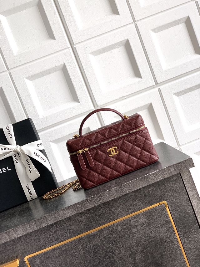 CC original grained calfskin vanity with chain AP5090