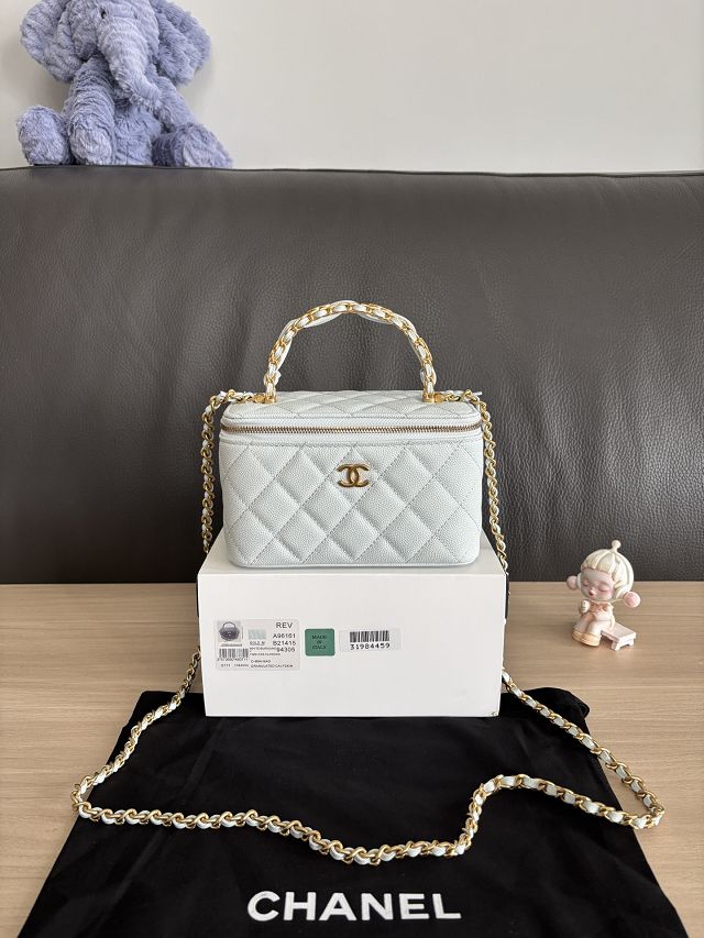 CC original grained calfskin vanity with chain AP5183 